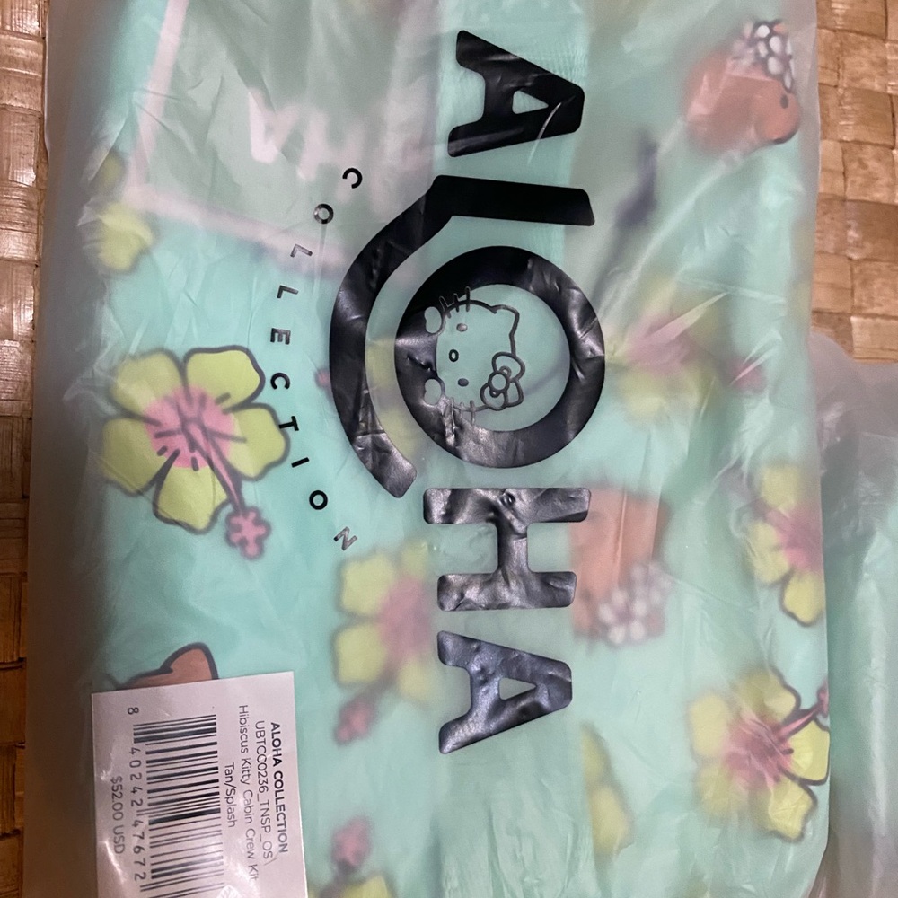 ALOHA Collection x DFS x Hello Kitty COMPLETE Tan Kitty Hibiscus Splash - Picture 14 of 16